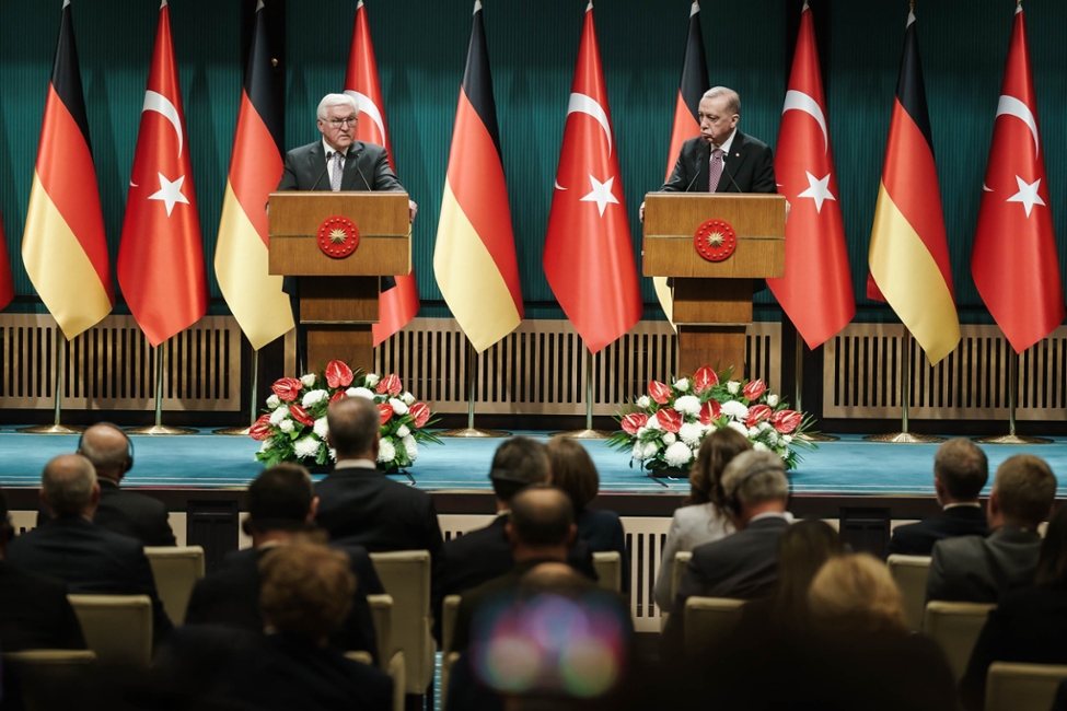 Bundespräsident Frank-Walter Steinmeier begegnet gemeinsam mit dem Präsidenten der Republik Türkei, Recep Tayyip Erdoğan, der Presse